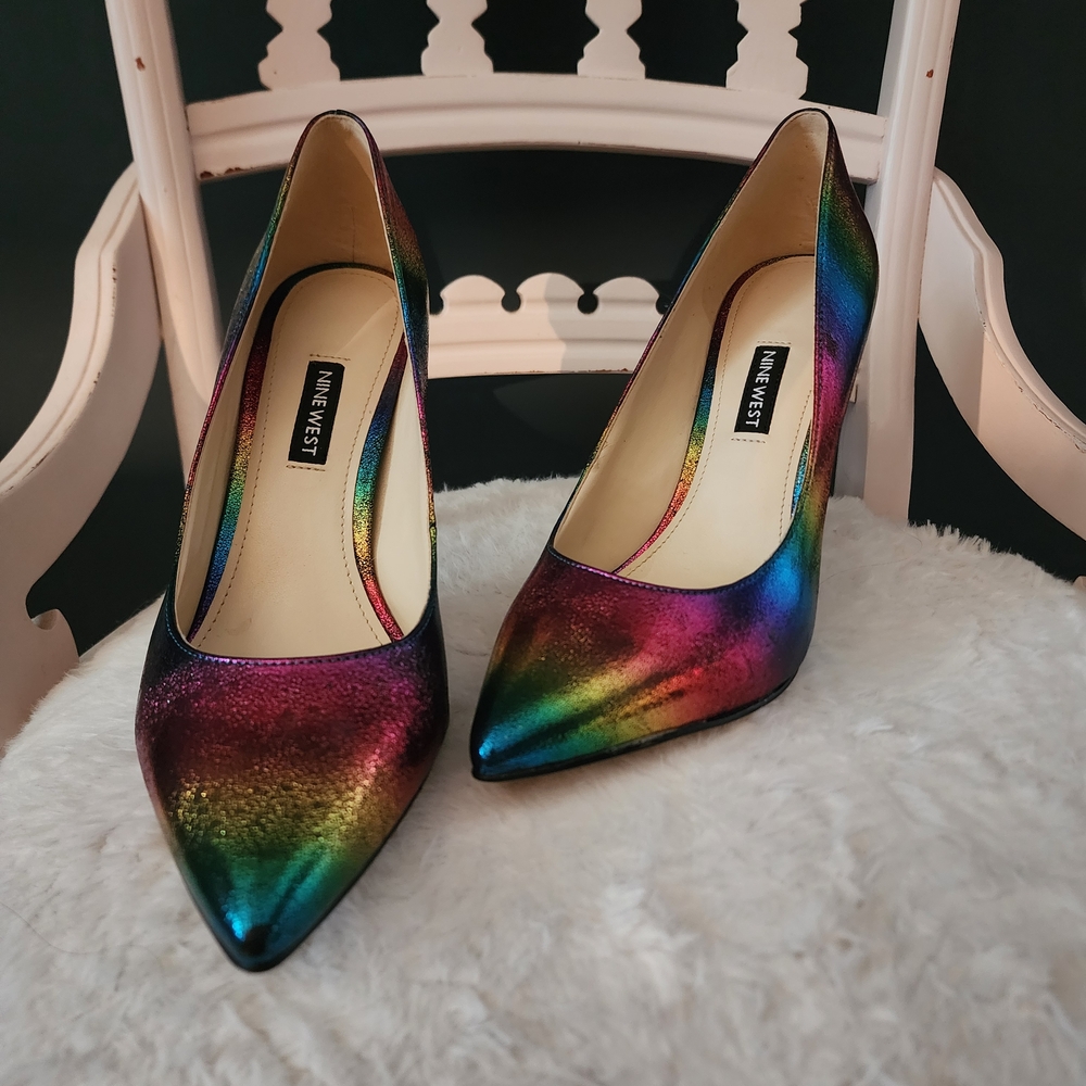 Nine West Women's Rainbow PUMPS